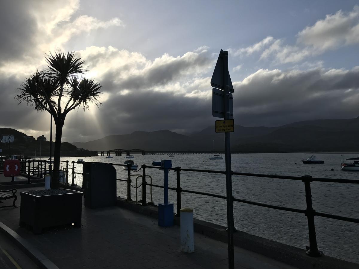 The Sandpiper Hotel Barmouth Exterior photo